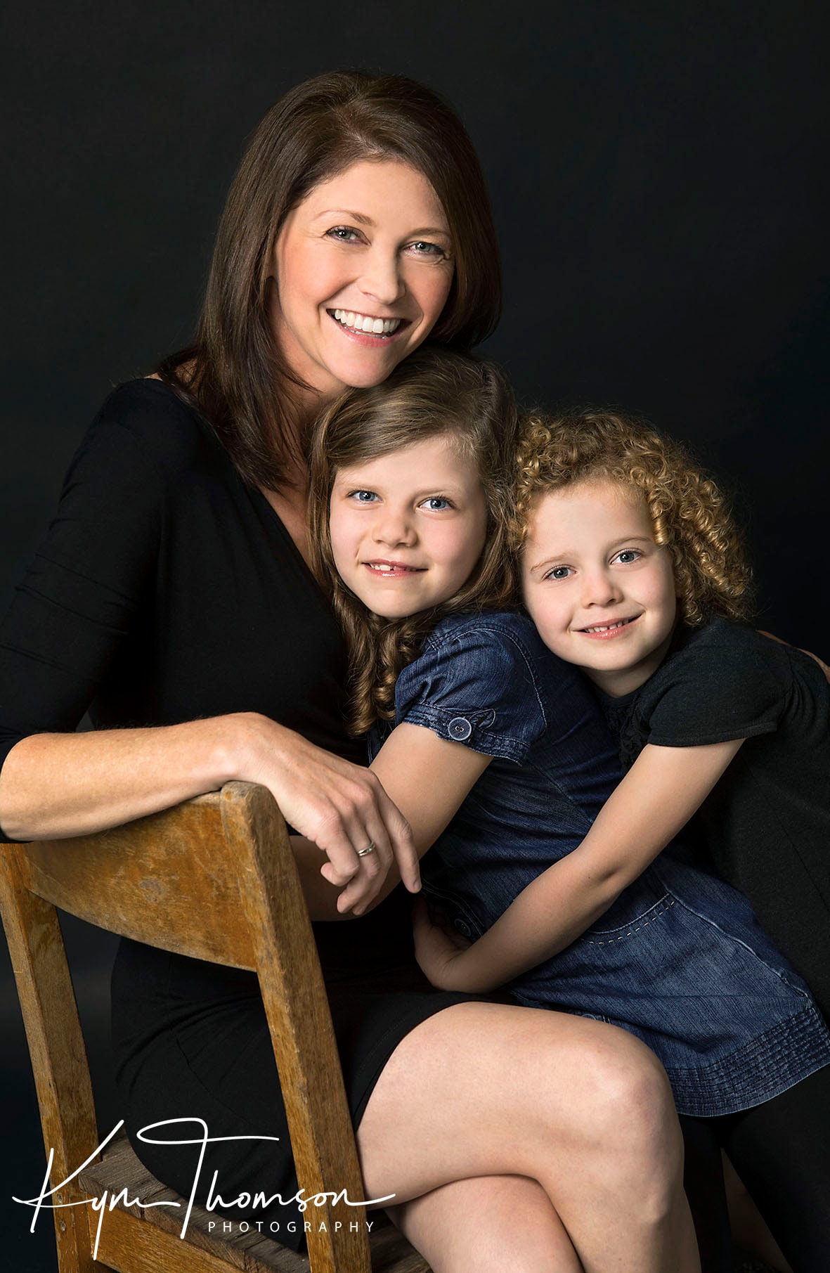 Family Portraits photography by Kym Thomson
